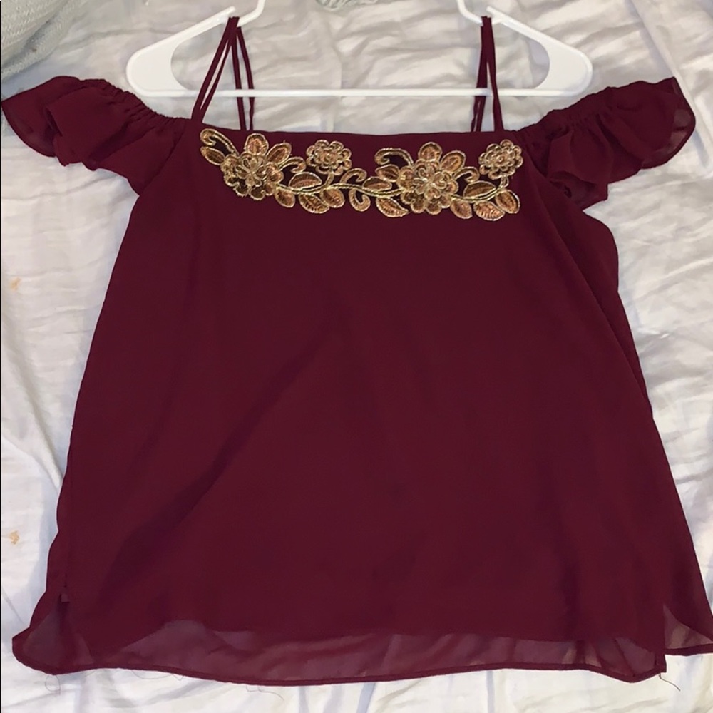 Off the shoulder camisole✨